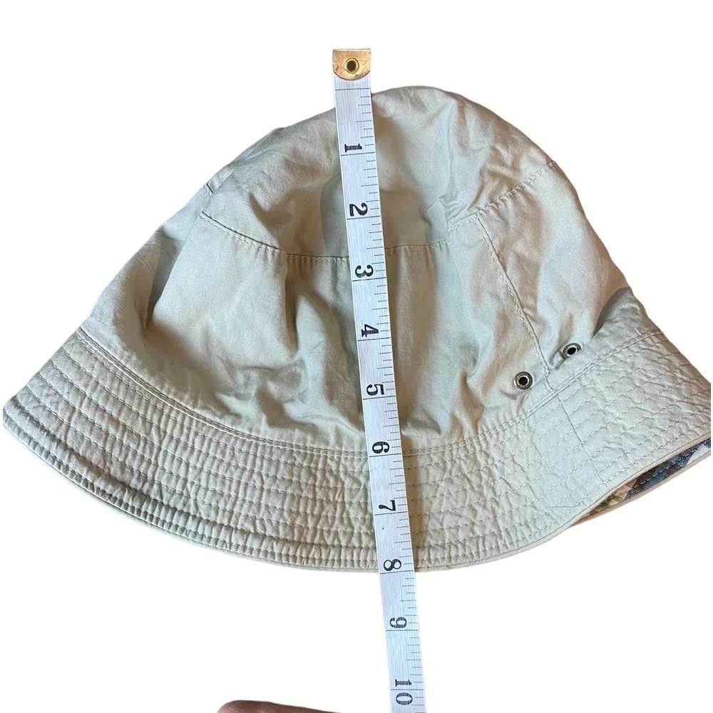 Gap Reversible Bucket Hat Child size M/L